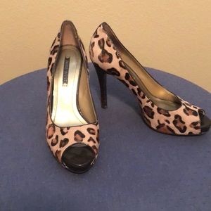 Gorgeous leopard shoes!